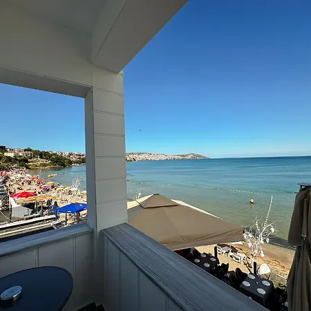 Otel Beyaz Ev Restaurant Eskiomerler